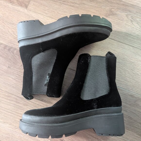 NEW! Kate Spade | Winnie Velvet Chelsea Boots In Black - Picture 6 of 10